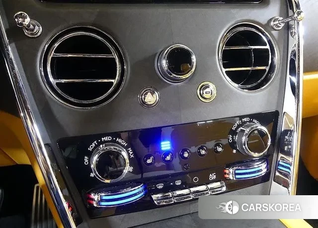 Rolls-Royce Cullinan id 3400155 из Кореи 7