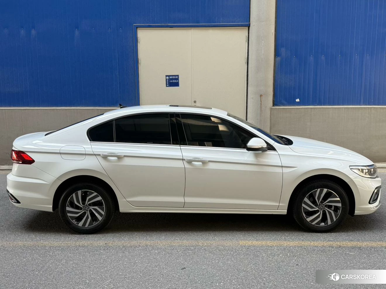 Volkswagen Bora id 4492612 из Китая 7