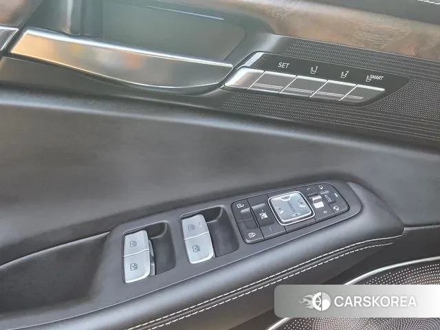 Genesis G90 id 3374844 из Кореи 7