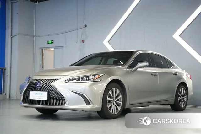 Lexus ES id 4240266 из Китая 7