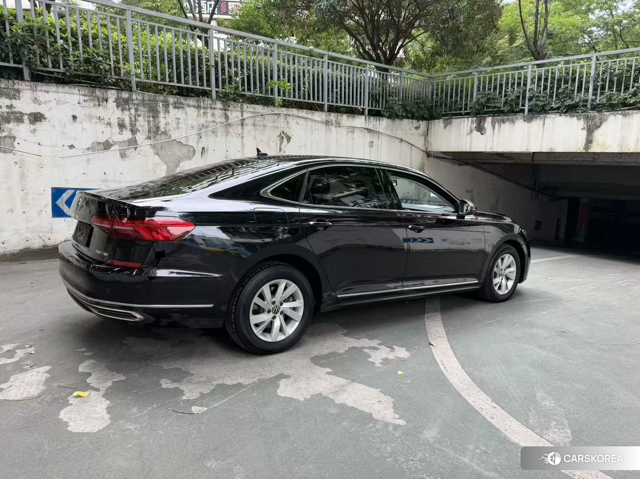Volkswagen Passat id 4513734 из Китая 7