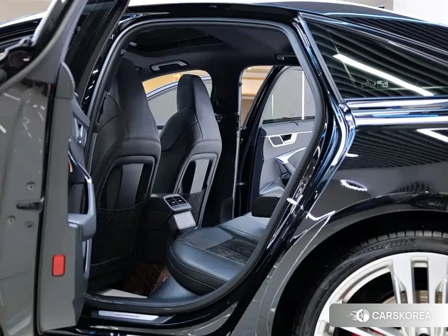 Audi S6 id 4559856 из Китая 7