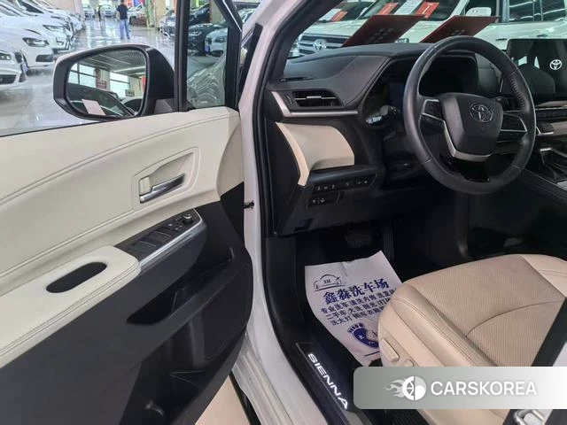 Toyota Saina id 4335208 из Китая 7