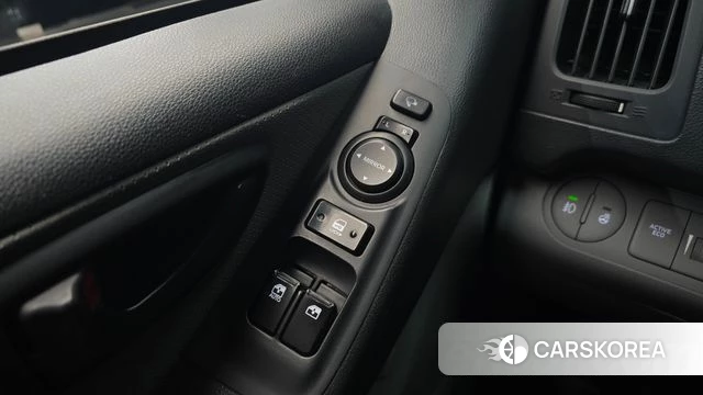 Hyundai The New Grand Starex id 4020409 из Кореи 7