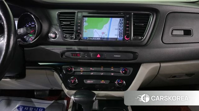 Kia All New Carnival id 4728258 из Кореи 7