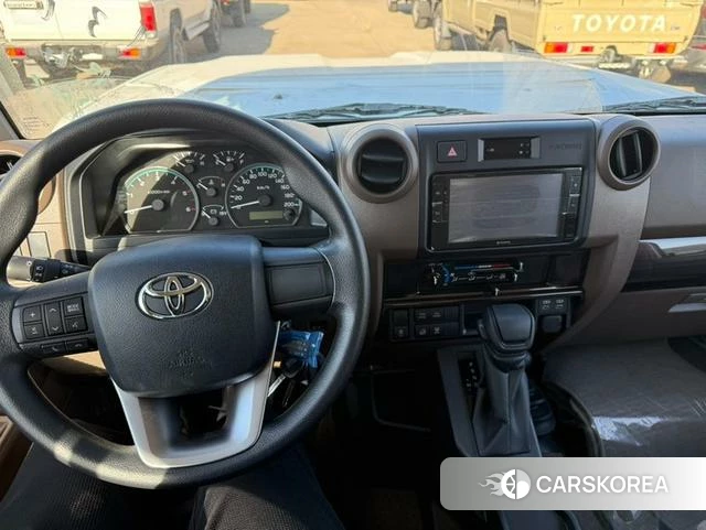 Toyota Land Cruiser 70 Series id 4263215 из Китая 7