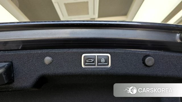 Hyundai Grandeur (GN7) id 4201698 из Кореи 7