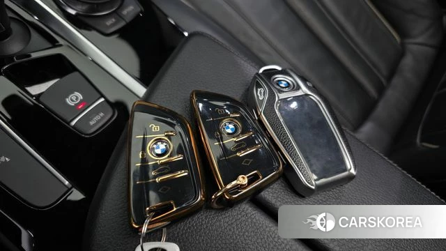 BMW 5 Series (G30) id 4742139 из Кореи 7