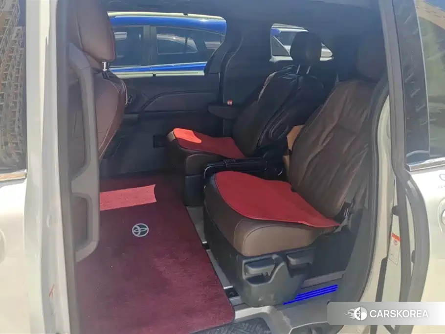 Toyota Granvia id 4545825 из Китая 7