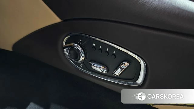 Aston Martin DB11 id 4614524 из Кореи 7