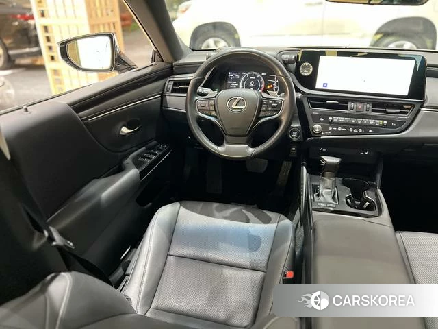 Lexus ES id 4254622 из Китая 7