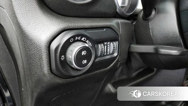 Jeep Wrangler (JL) id 3935710 из Кореи 7