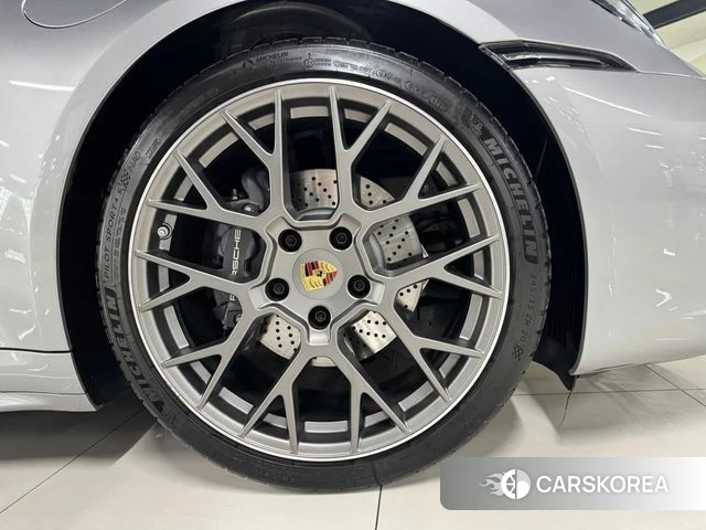 Porsche 911(992) id 4630240 из Кореи 7