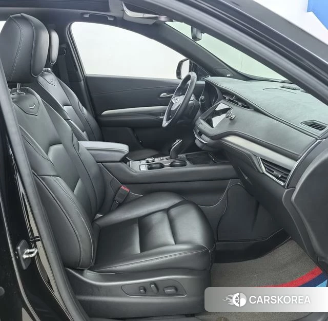 Cadillac XT4 id 4219892 из Китая 7