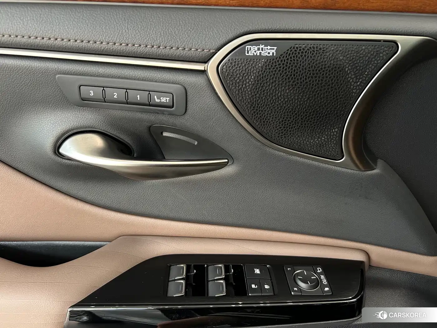 Lexus ES id 4628022 из Китая 7