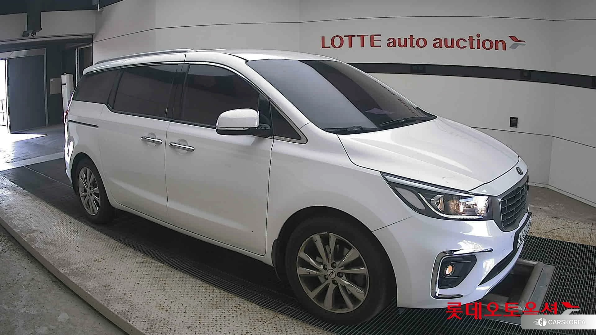 Kia Carnival id 4909152 из Кореи 7