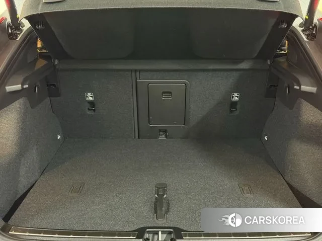 Volvo C40 Richards id 3571031 из Кореи 7