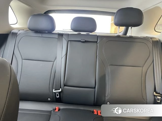 Red flag HS3 PHEV id 4240940 из Китая 7