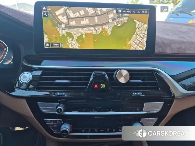 BMW 5 Series (G30) id 3443130 из Кореи 7