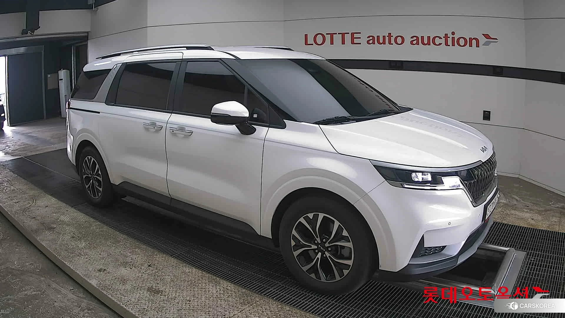 Kia Carnival id 3875747 из Кореи 7