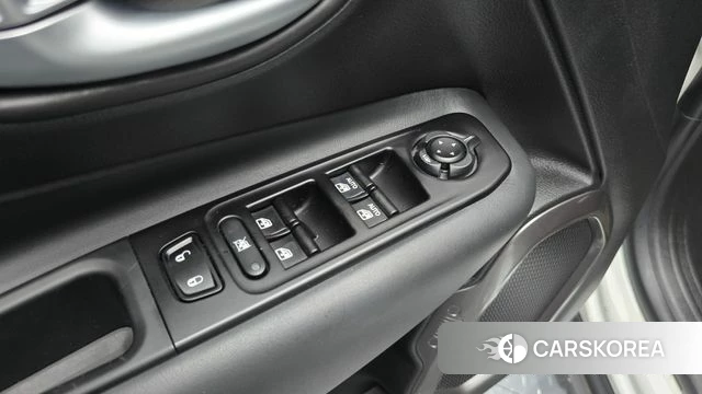 Jeep Renegade id 4557380 из Кореи 7