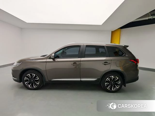 Mitsubishi  Outlander id 4212737 из Китая 7
