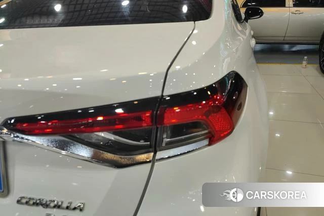 Toyota Corolla id 4307044 из Китая 7