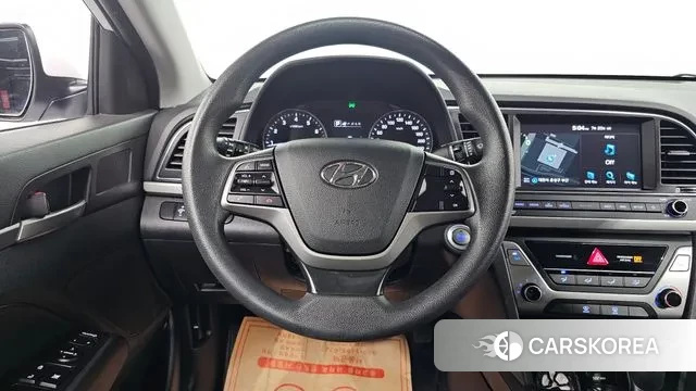 Hyundai Avante AD id 2971425 из Кореи 7