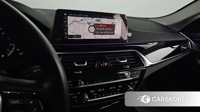 BMW 5 Series (G30) id 3284109 из Кореи 7