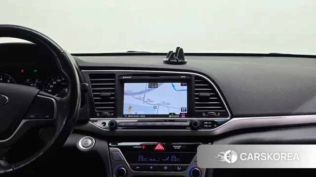 Hyundai Avante AD id 3737245 из Кореи 7