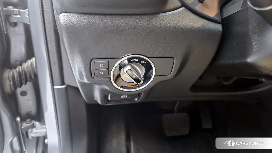 Infiniti Q30 id 1793650 из Кореи 7