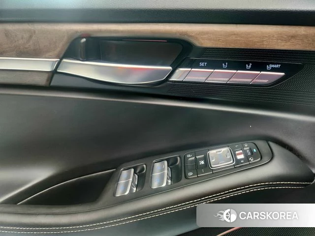 Genesis G90 id 4577132 из Кореи 7