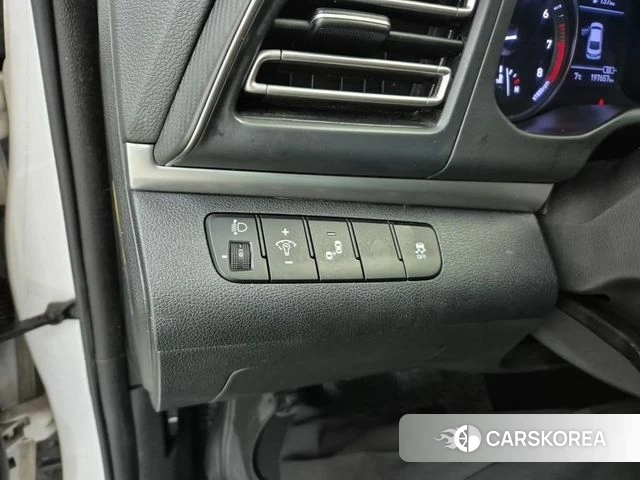 Hyundai The New Avante AD id 3856575 из Кореи 7