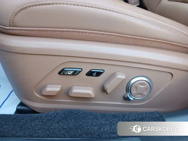 Hyundai Grandeur Hybrid (GN7) id 3467468 из Кореи 7