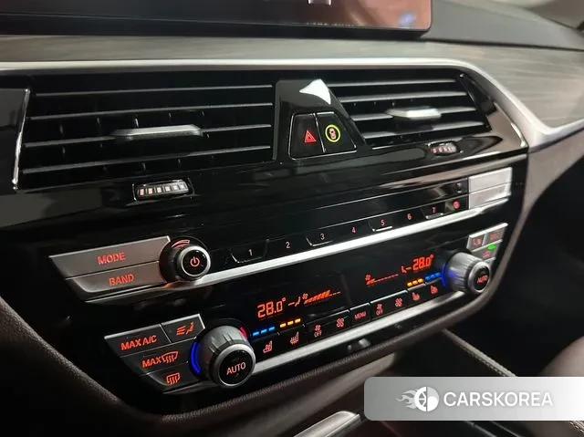 BMW 5 Series (G30) id 3448884 из Кореи 7