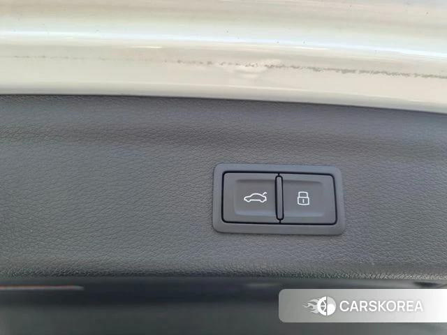 Audi Q3 (F3) id 4726270 из Кореи 7