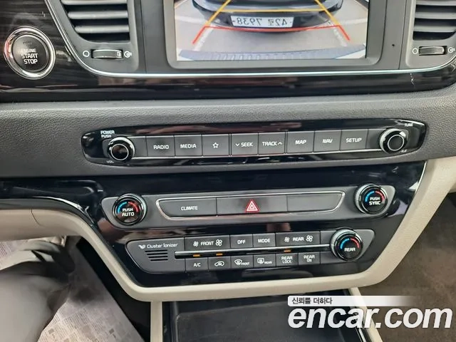 Kia The New Carnival id 2912489 из Кореи 7