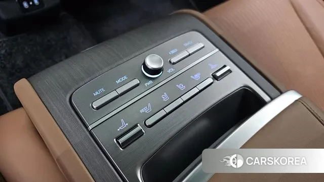 Hyundai Grandeur (GN7) id 3664264 из Кореи 7