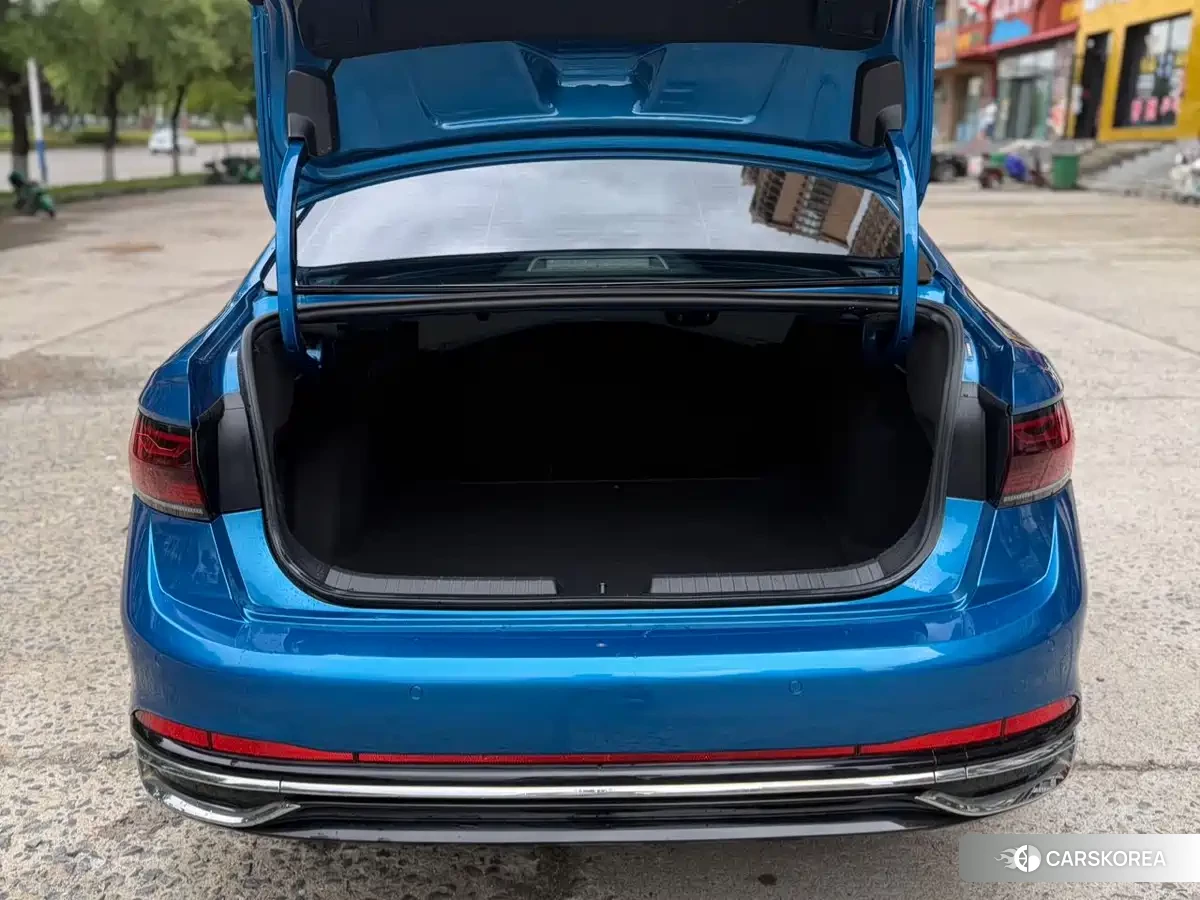 Volkswagen Sagitar id 4545739 из Китая 7