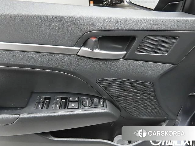 Hyundai The New Avante AD id 3801349 из Кореи 7