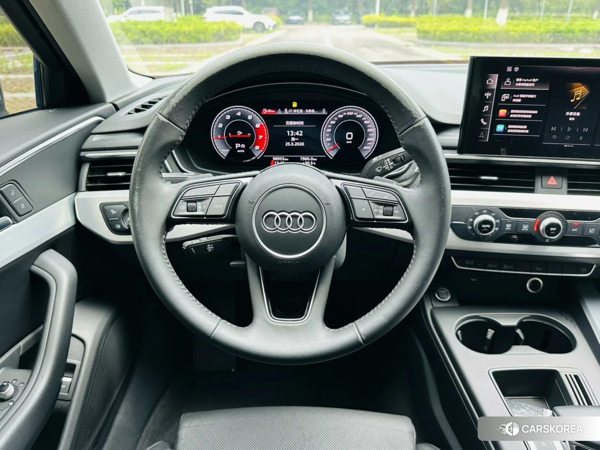 Audi A4L id 4421151 из Китая 7
