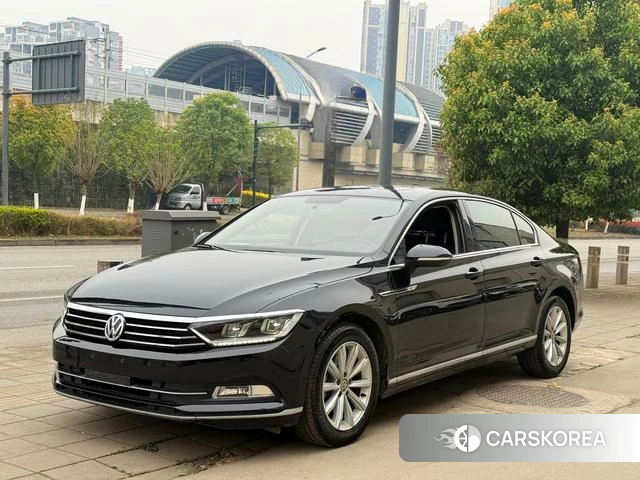 Volkswagen Magotan id 4218175 из Китая 7