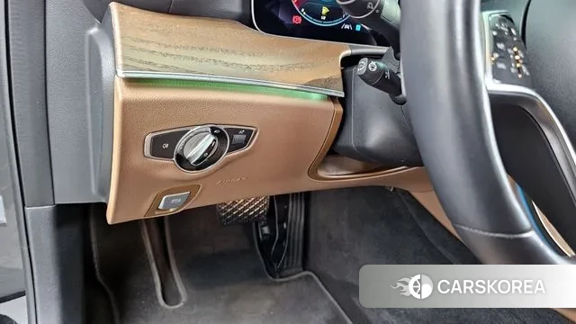 Mercedes-Benz E-Class W213 id 3003782 из Кореи 7