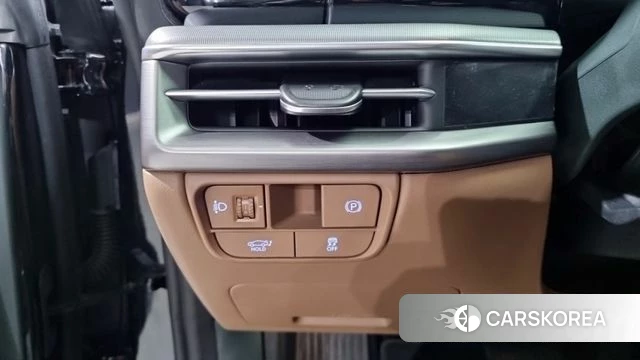 Hyundai Grandeur (GN7) id 4243756 из Кореи 7