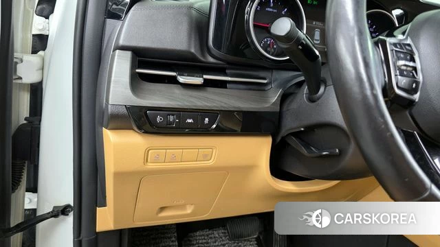 Kia Carnival 4th generation id 4401208 из Кореи 7