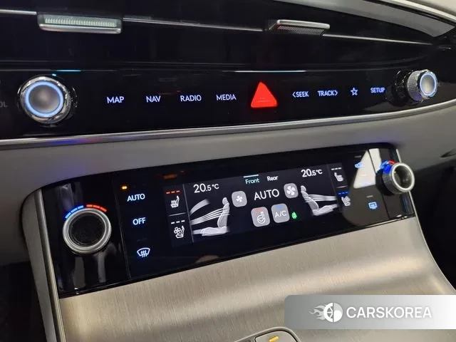 Genesis GV70 id 3305111 из Кореи 7