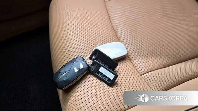 Genesis G90 (RS4) id 4382578 из Кореи 7