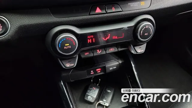 Kia Stonic id 2424834 из Кореи 7