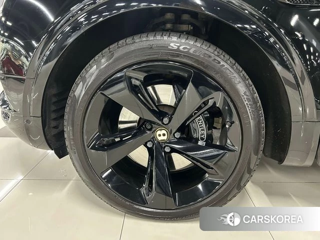Bentley Bentayga id 4325103 из Кореи 7