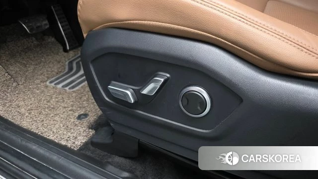 Hyundai Santa Fe (MX5) id 3909446 из Кореи 7